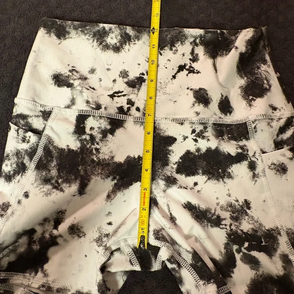 2 pair Women’s Evolution & Creation Tie-Dye Bike Shorts Size L